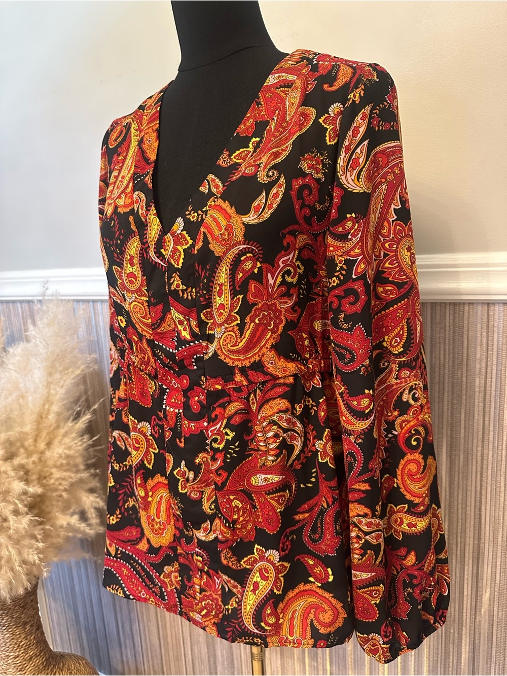 New York & Company Paisley Surplice Blouse Small Black Red Long Sleeve Boho - Picture 2 of 9
